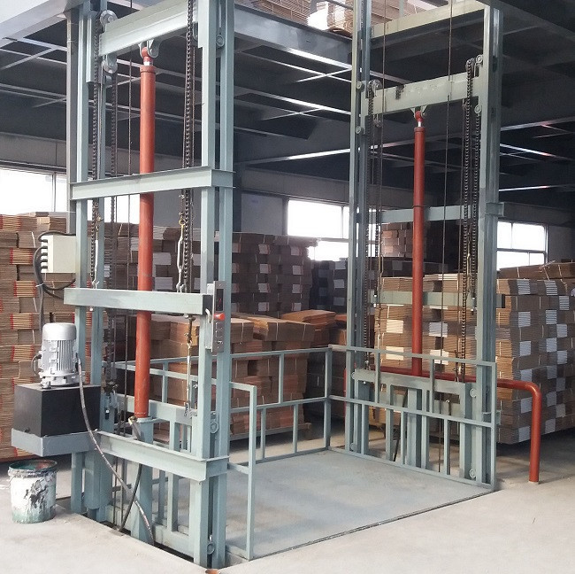 導軌式液壓升降平臺使用注意事項有哪些(圖1) \